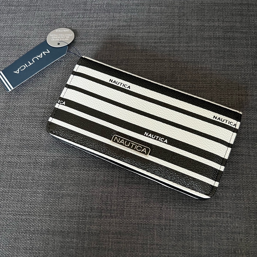 NWT NAUTICA RFID CARDHOLDER WALLET ORGANIZER CASE